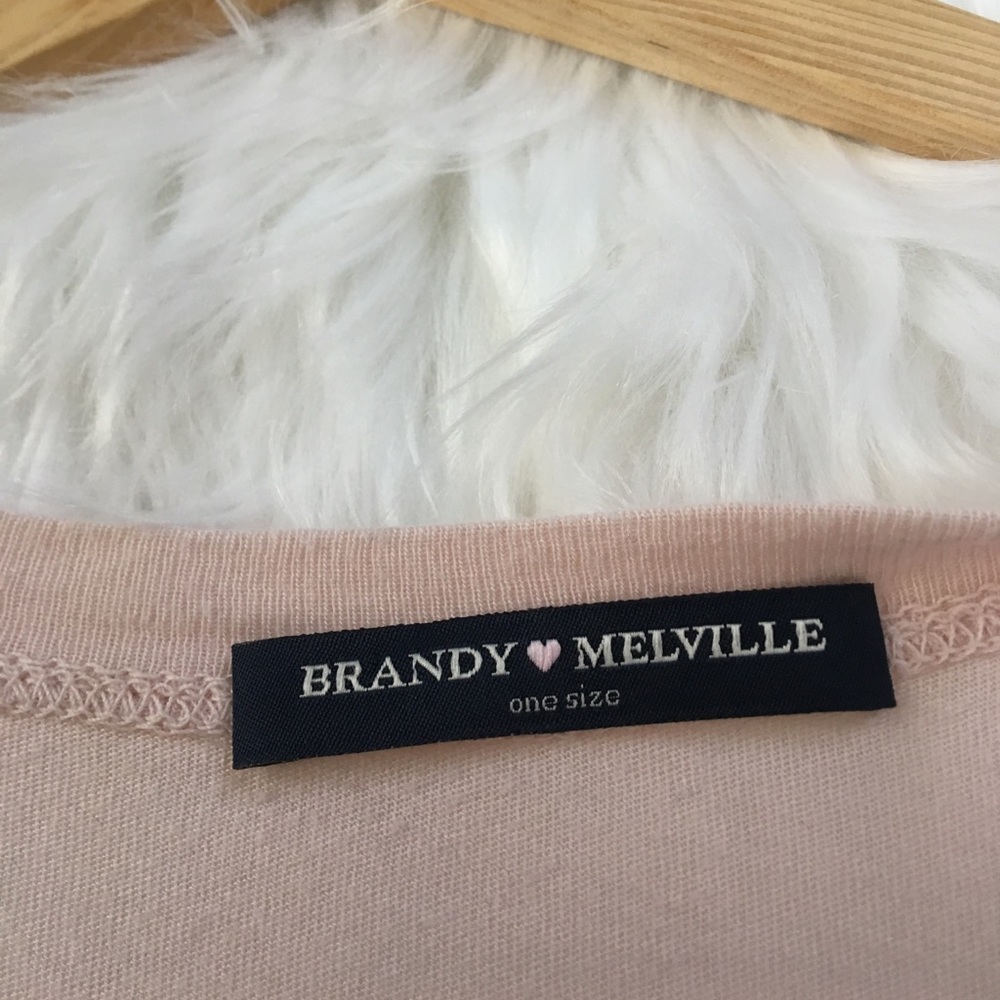 Brandy Melville basic tee - Picture 2 of 3